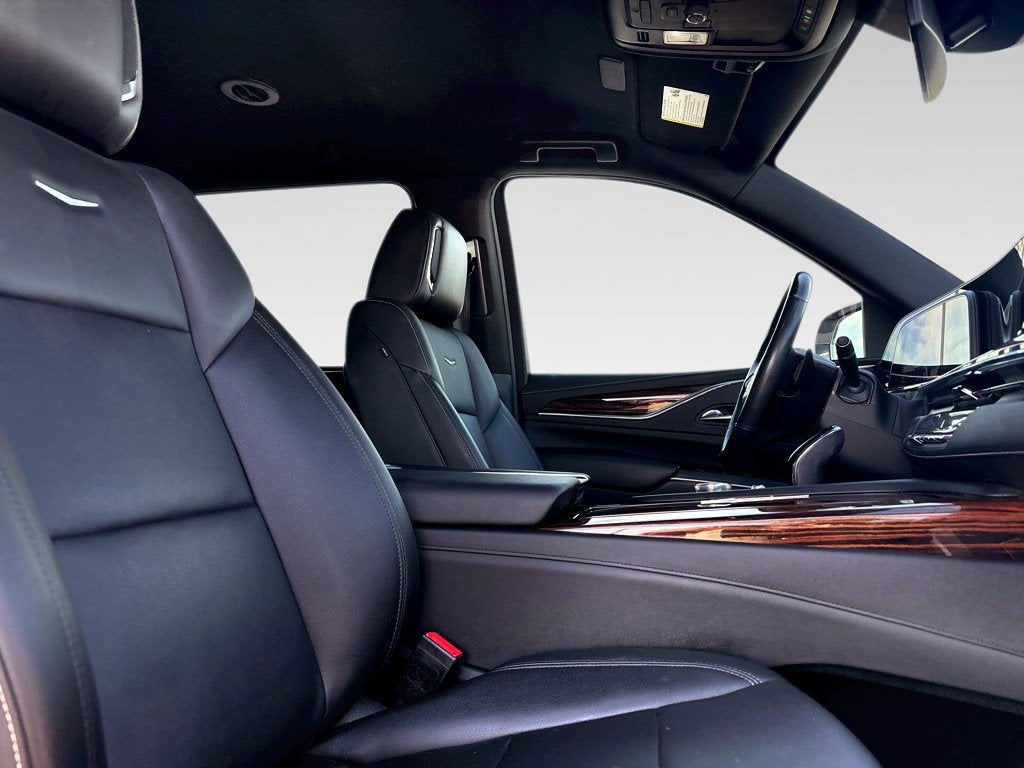 2022 Cadillac Escalade ESV Luxury