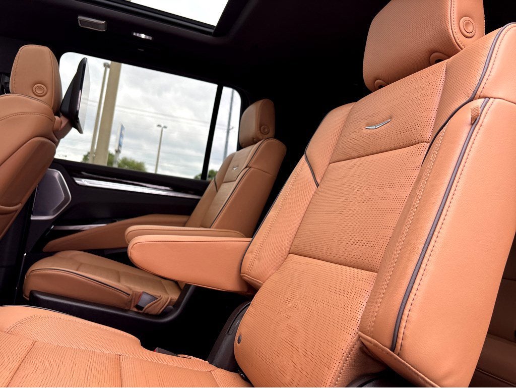 2026 Cadillac Escalade ESV Luxury