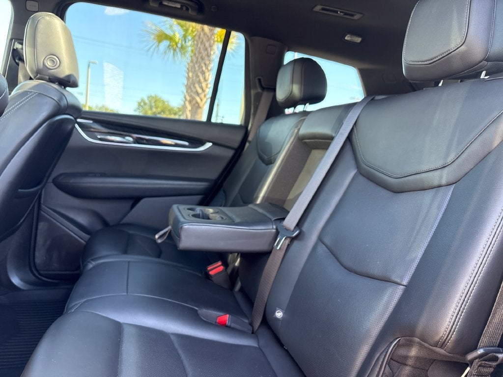 2022 Cadillac XT6 Premium Luxury