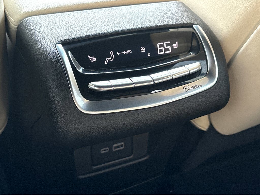 2024 Cadillac XT6 Sport