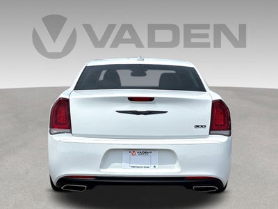 2021 Chrysler 300 Touring