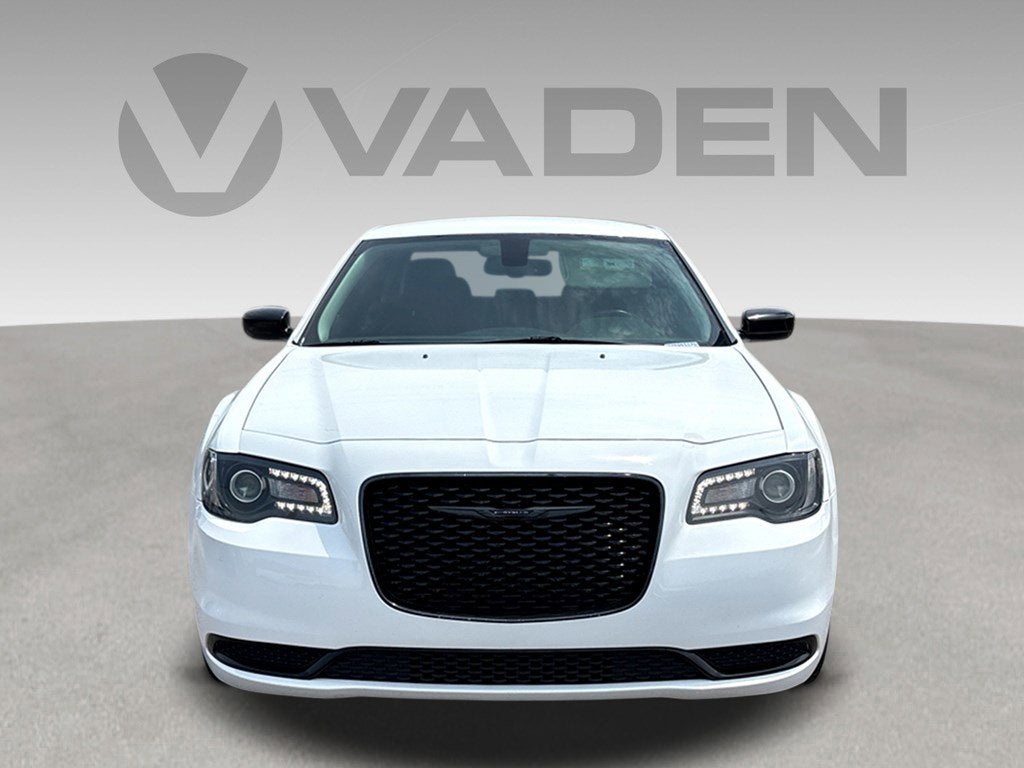 2021 Chrysler 300 Touring