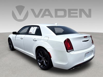 2021 Chrysler 300 Touring