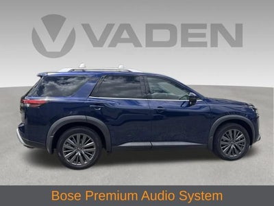 2022 Nissan Pathfinder SL