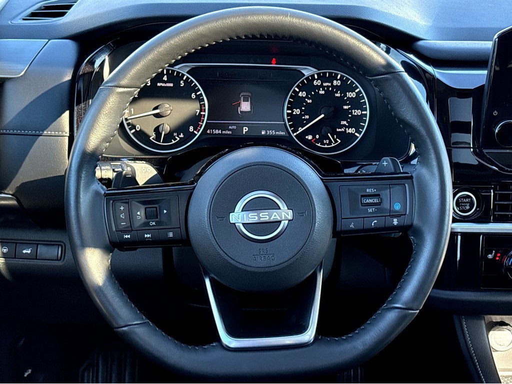 2023 Nissan Pathfinder SL