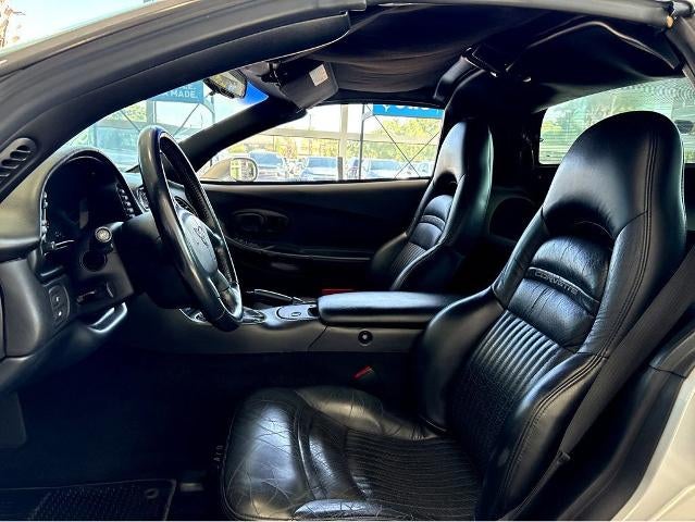 2000 Chevrolet Corvette Base