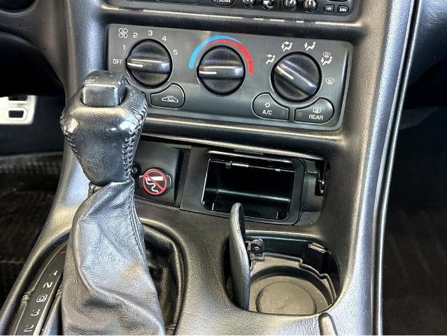 2000 Chevrolet Corvette Base