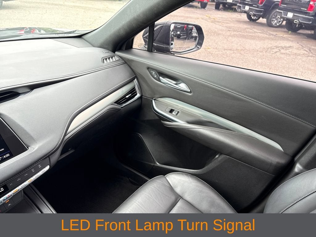 2023 Cadillac XT4 Base