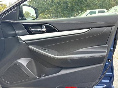 2023 Nissan Maxima SV