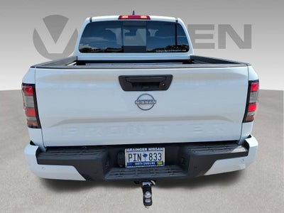 2025 Nissan Frontier Base