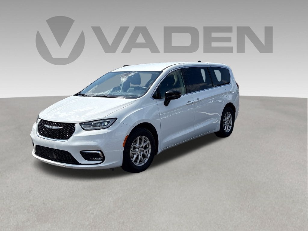 2024 Chrysler Pacifica Base