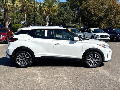 2023 Nissan Kicks SV