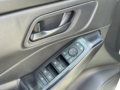 2024 Nissan Rogue Base