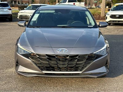2022 Hyundai Elantra SEL