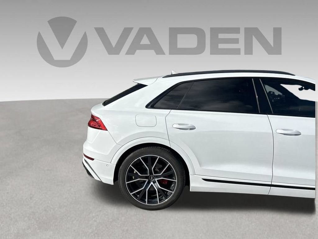2022 Audi Q8 Base