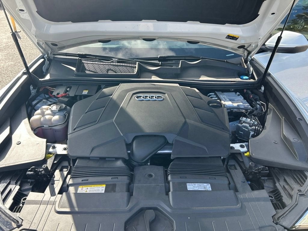 2022 Audi Q8 Base