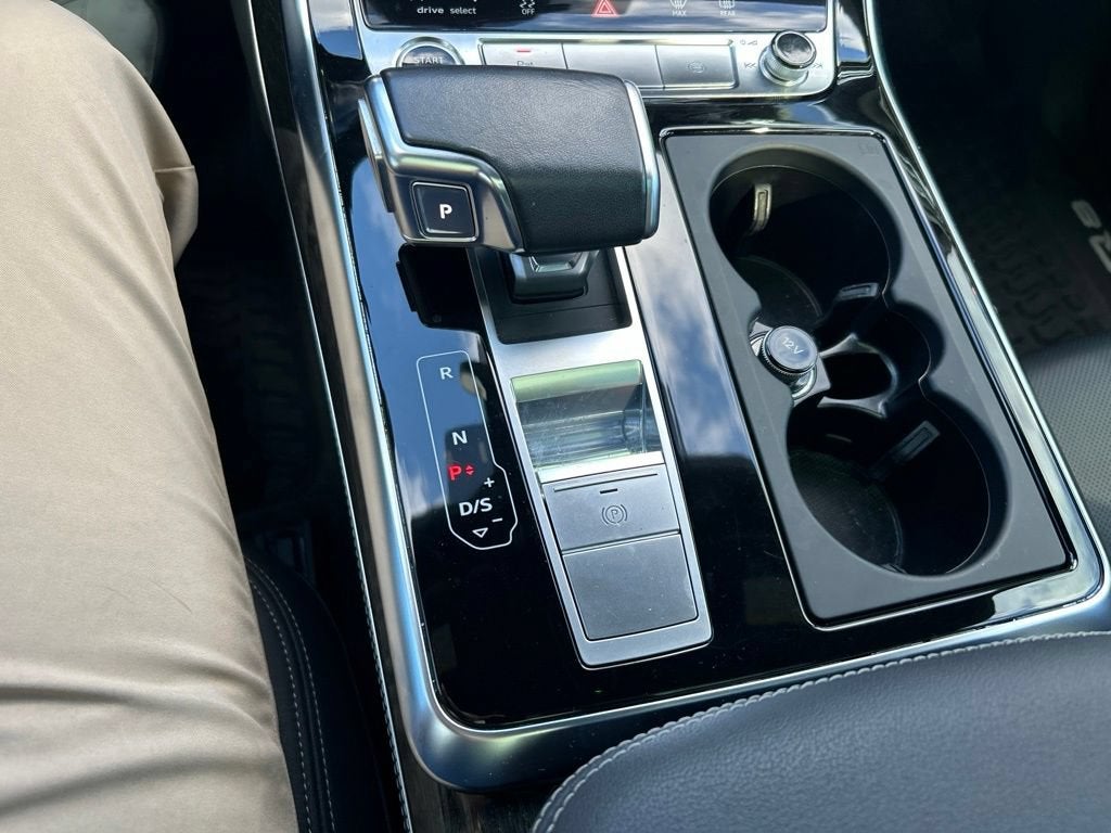 2022 Audi Q8 Base