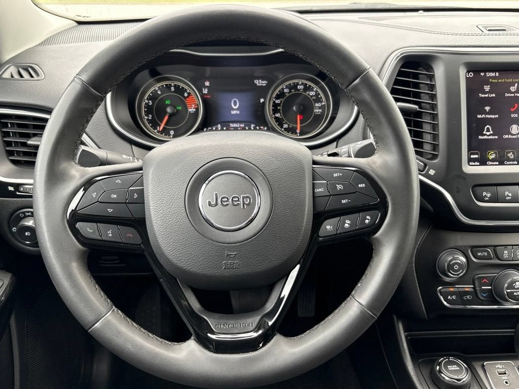 2023 Jeep Cherokee Altitude Lux