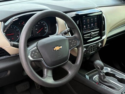 2022 Chevrolet Traverse Base
