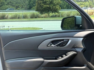 2023 Chevrolet Traverse Base