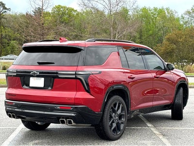2025 Chevrolet Traverse RS