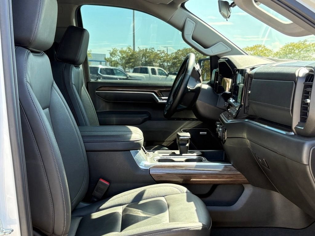 2025 Chevrolet Silverado 1500 Base