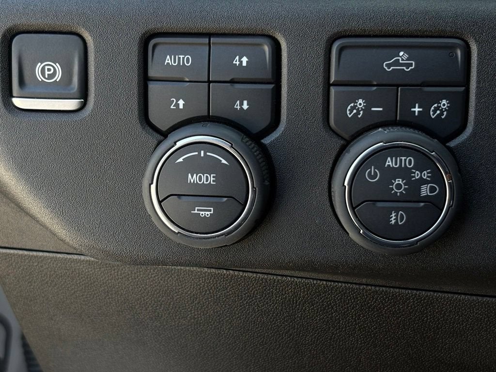 2025 Chevrolet Silverado 1500 Base