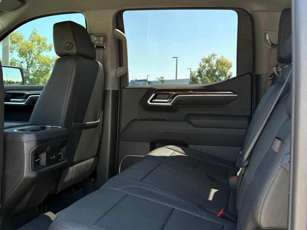 2025 Chevrolet Silverado 1500 Base