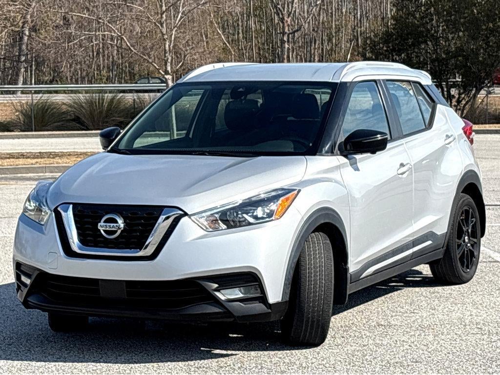 2020 Nissan Kicks SR