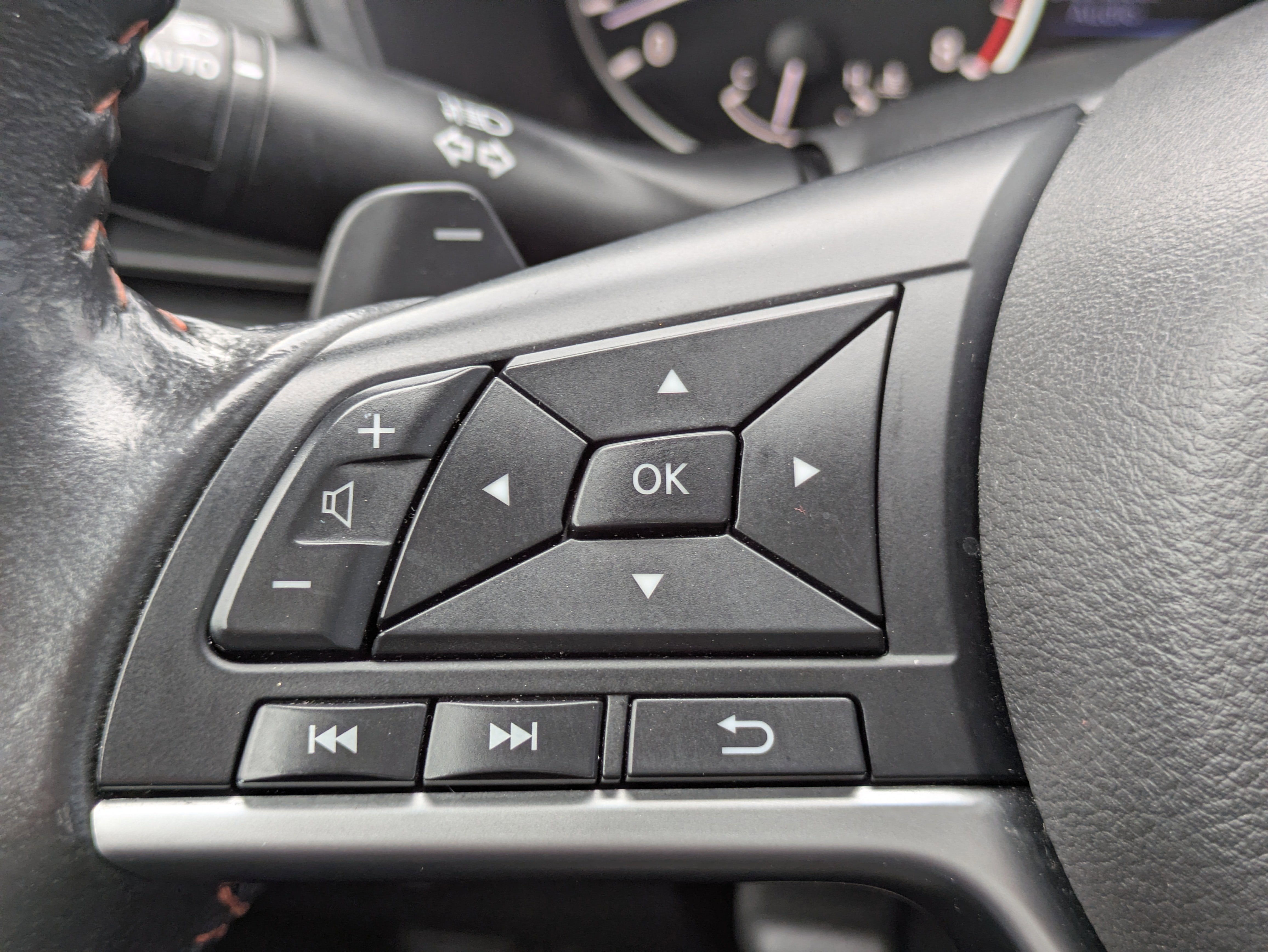 2022 Nissan Altima SR FWD