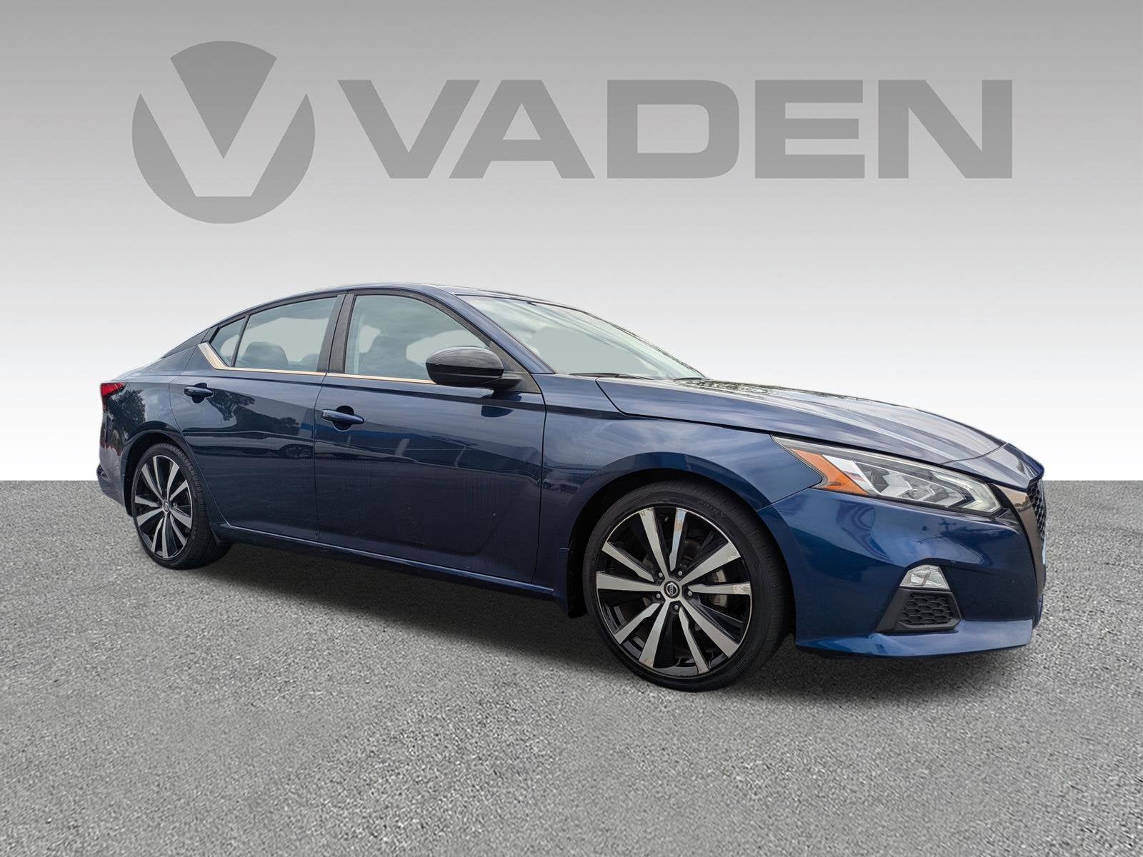 2022 Nissan Altima SR FWD