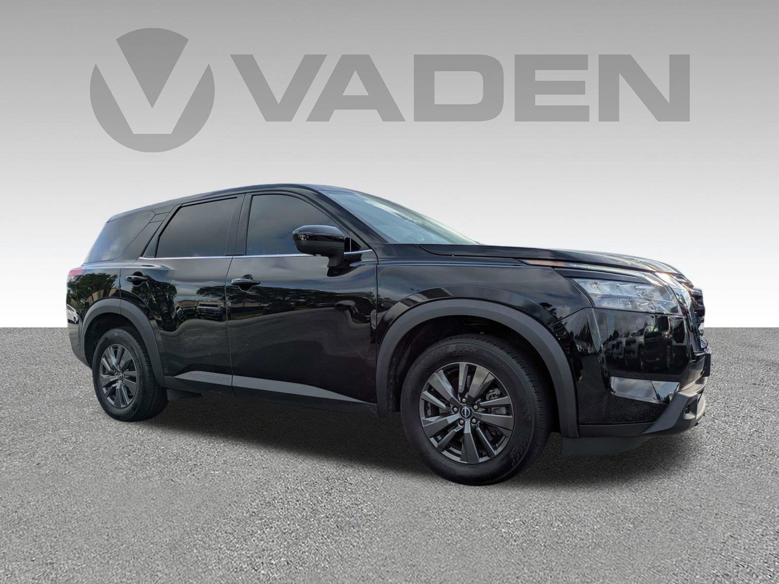 2024 Nissan Pathfinder S 4WD