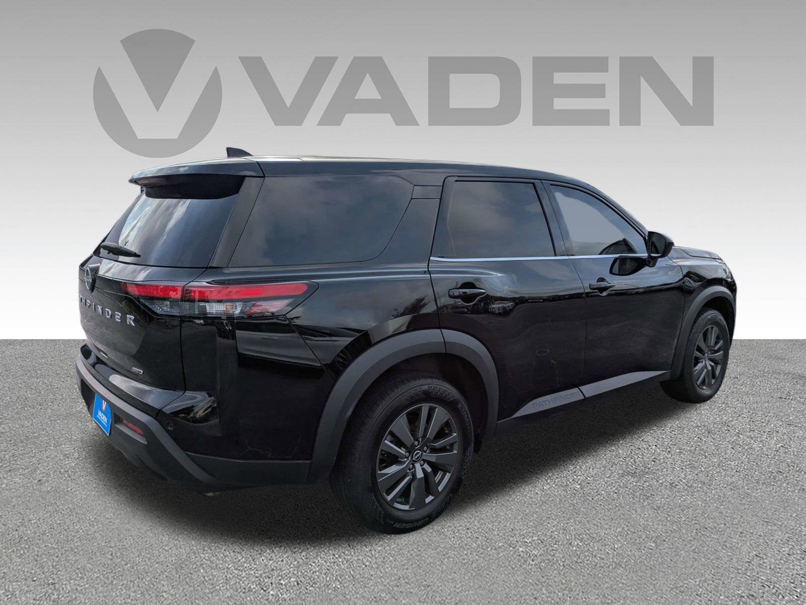 2024 Nissan Pathfinder S 4WD