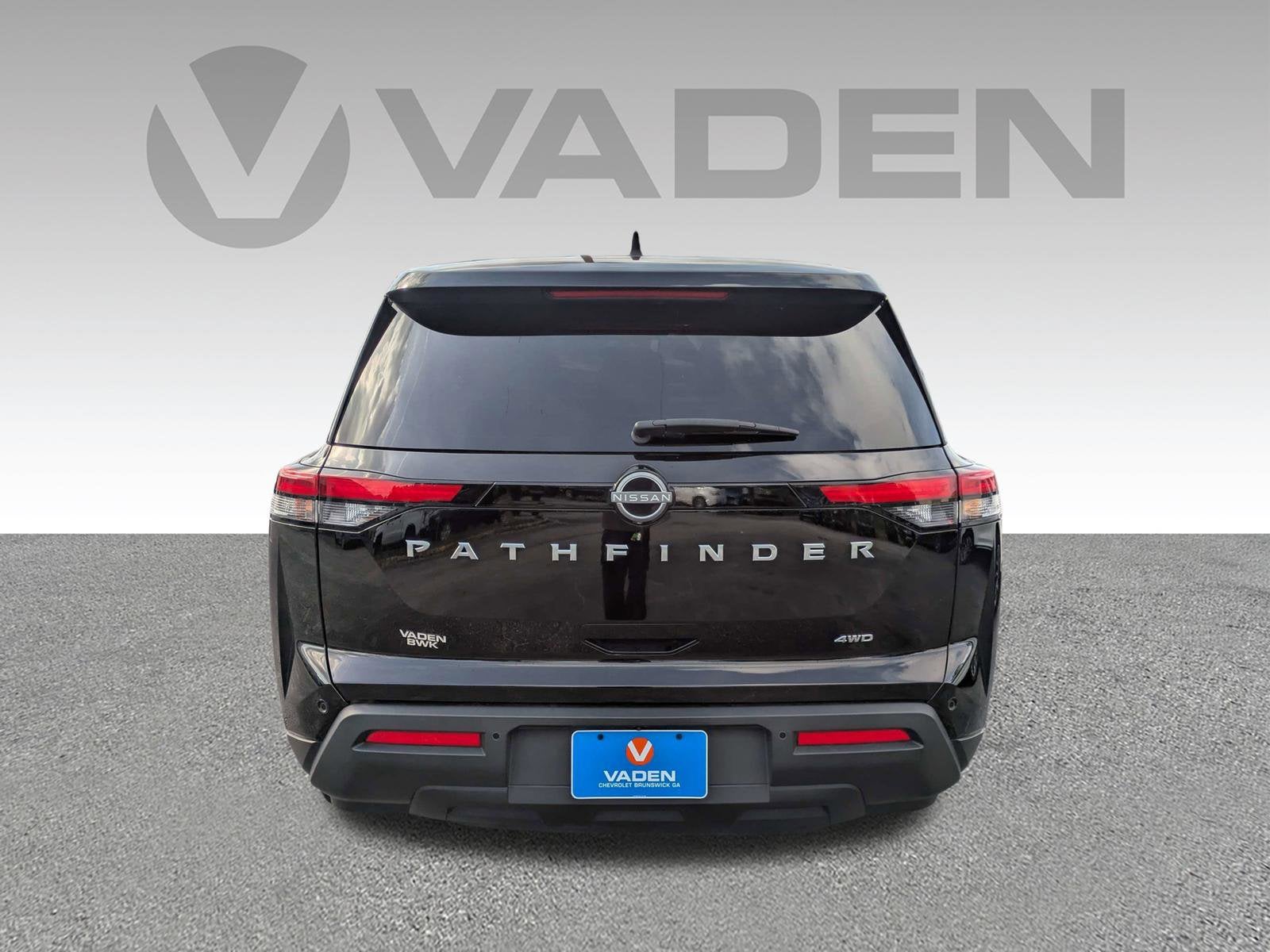 2024 Nissan Pathfinder S 4WD