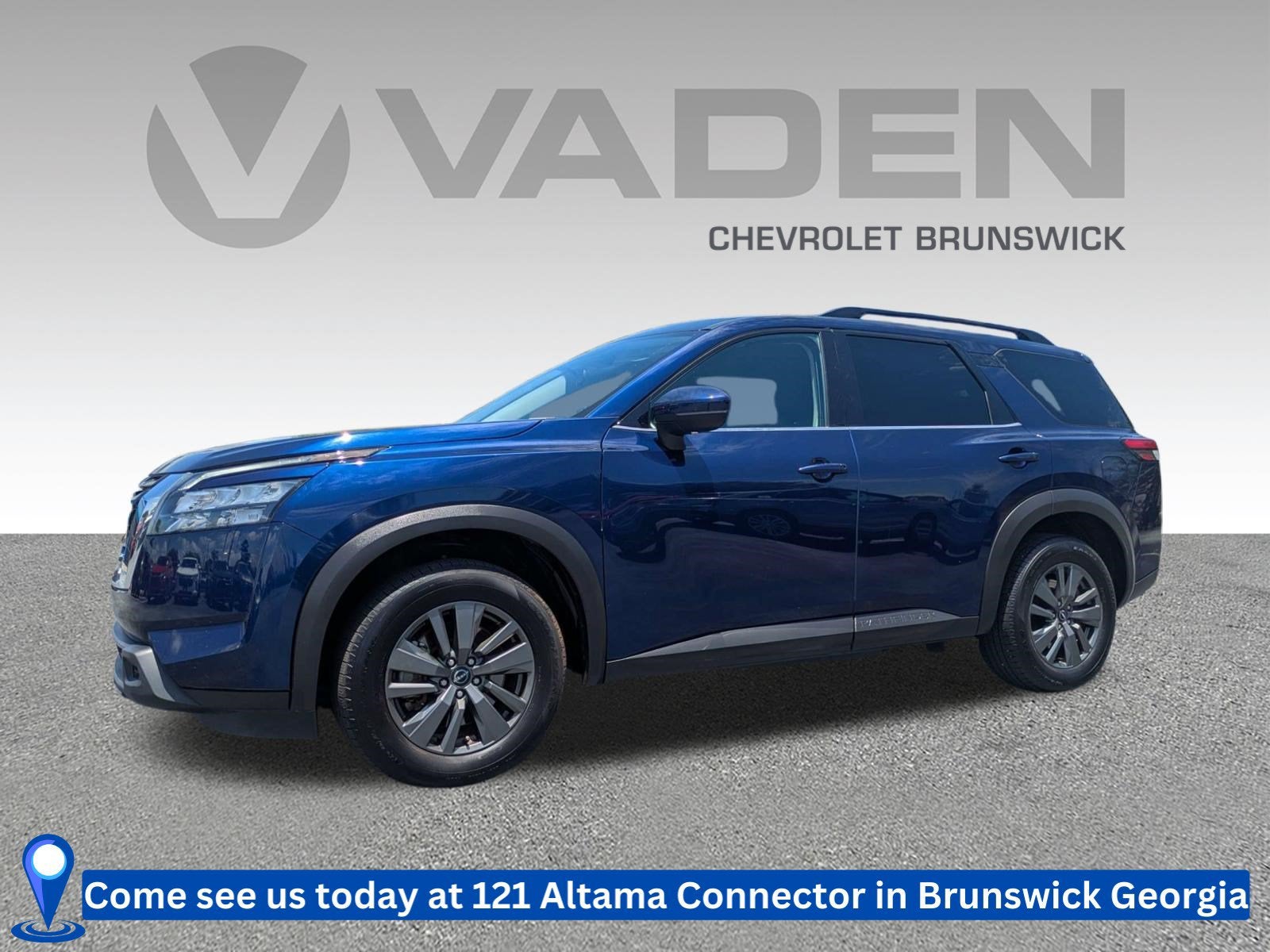 2024 Nissan Pathfinder SV