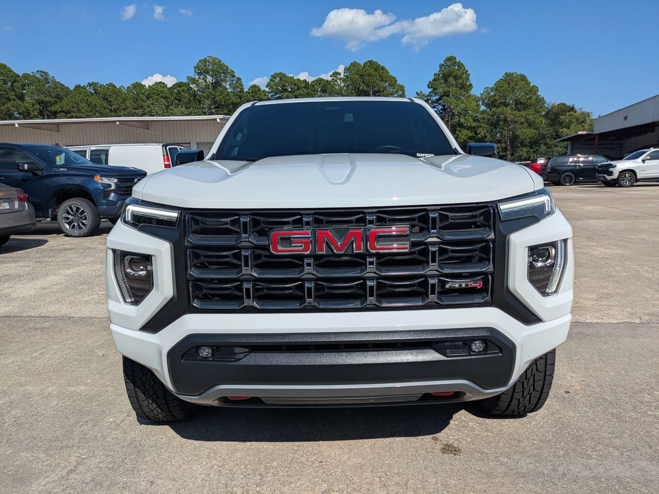 2023 GMC Canyon AT4