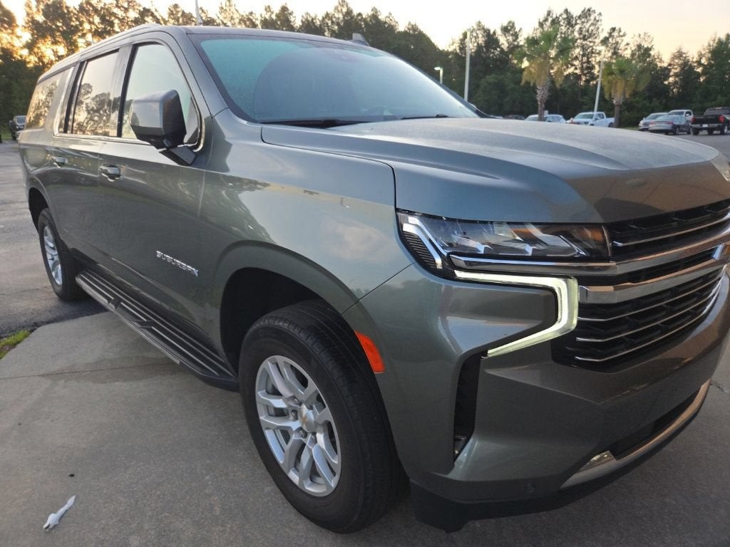 2024 Chevrolet Suburban LT