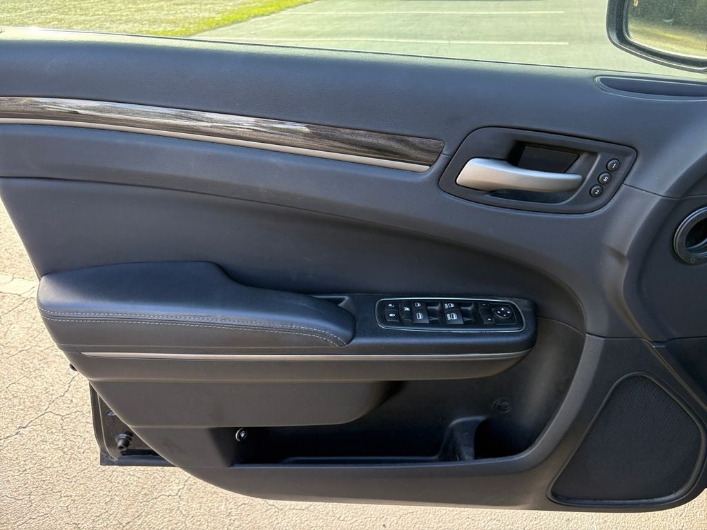 2013 Chrysler 300 300C John Varvatos Limited Edition