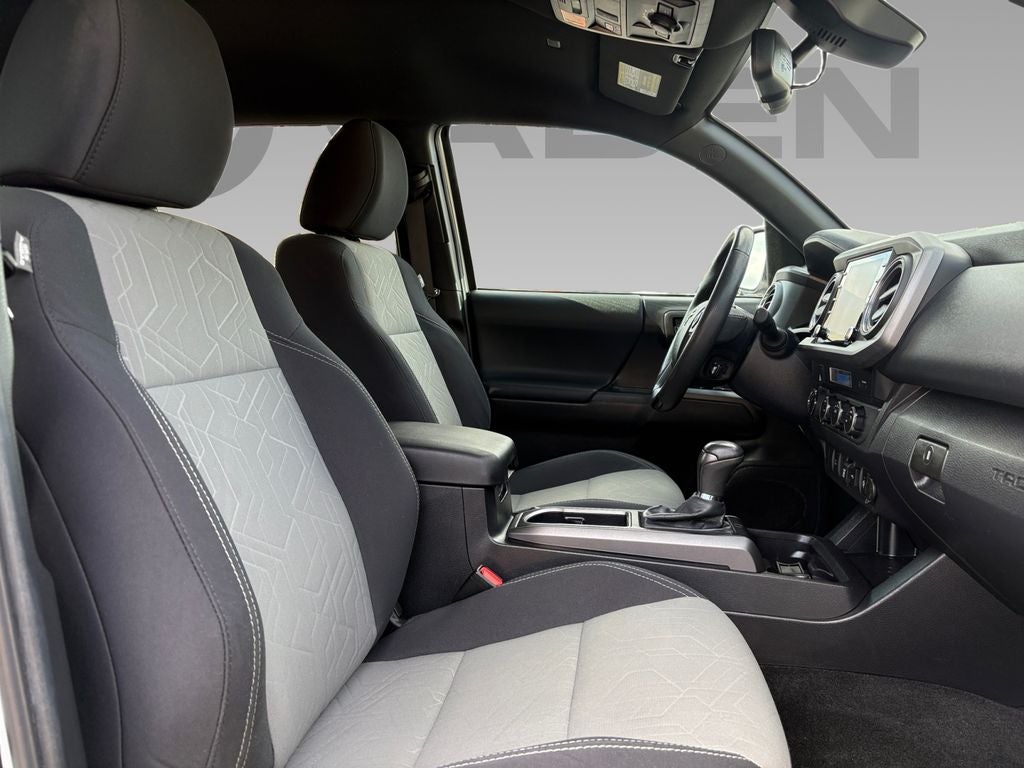 2022 Toyota Tacoma 4WD SR