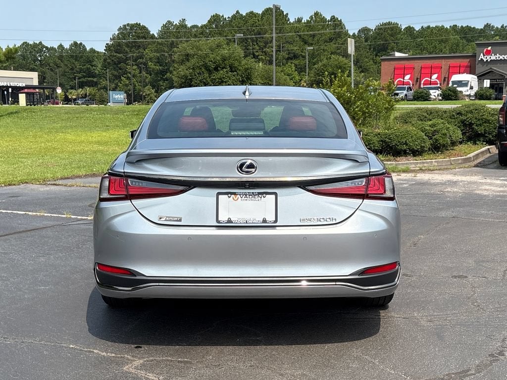 2022 Lexus ES ES 300h F SPORT