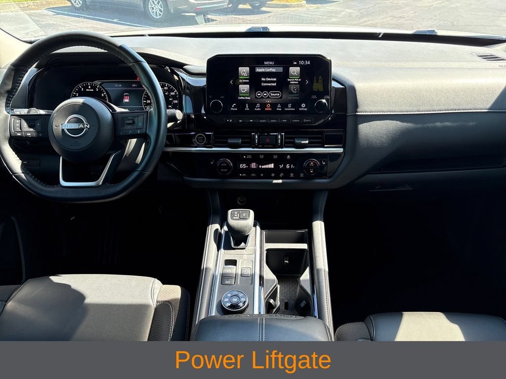 2022 Nissan Pathfinder SL