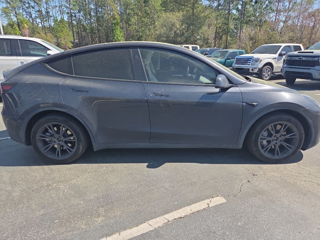 2025 Tesla Model Y Long Range